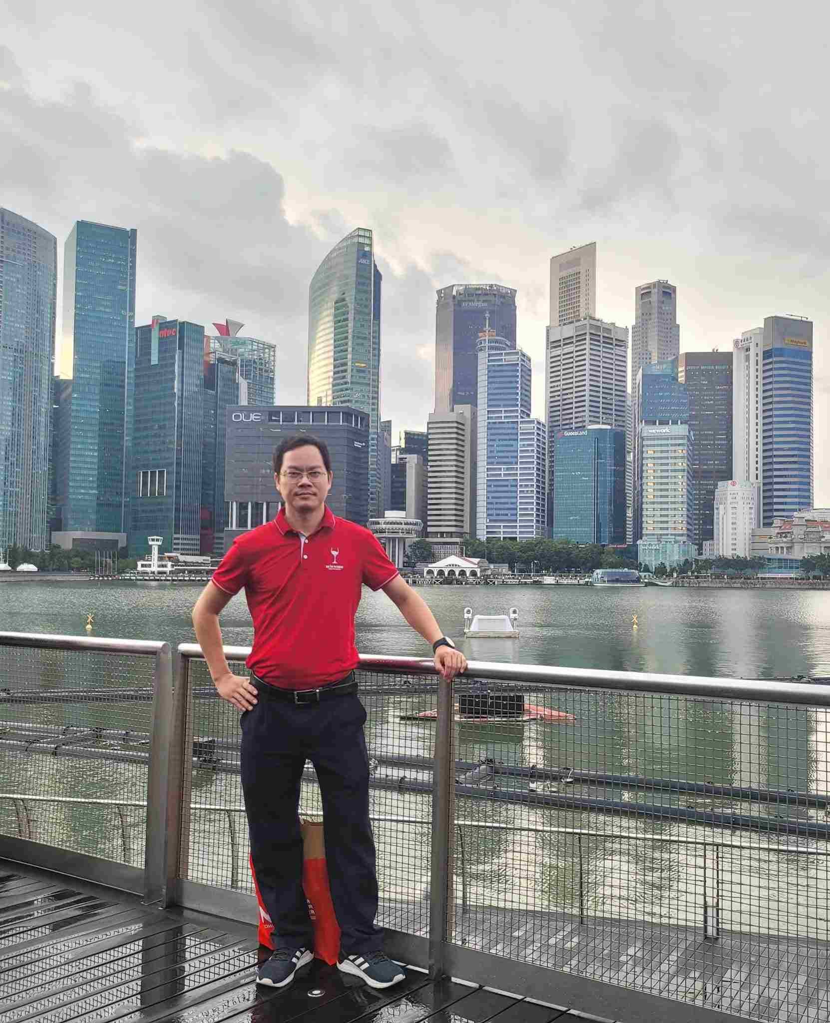 nguyễn phong vũ kết nối kinh doanh tại singapo